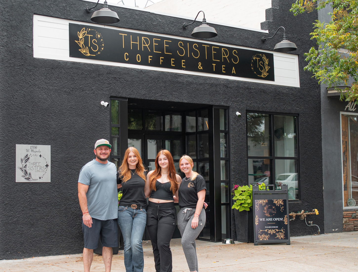 Three Sisters Coffee & Tea ⚡ Good Day Latte